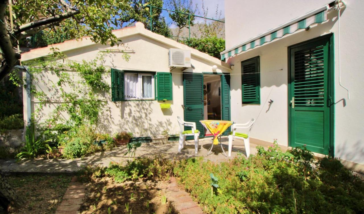 Seaside Apartment 奥米什 外观 照片