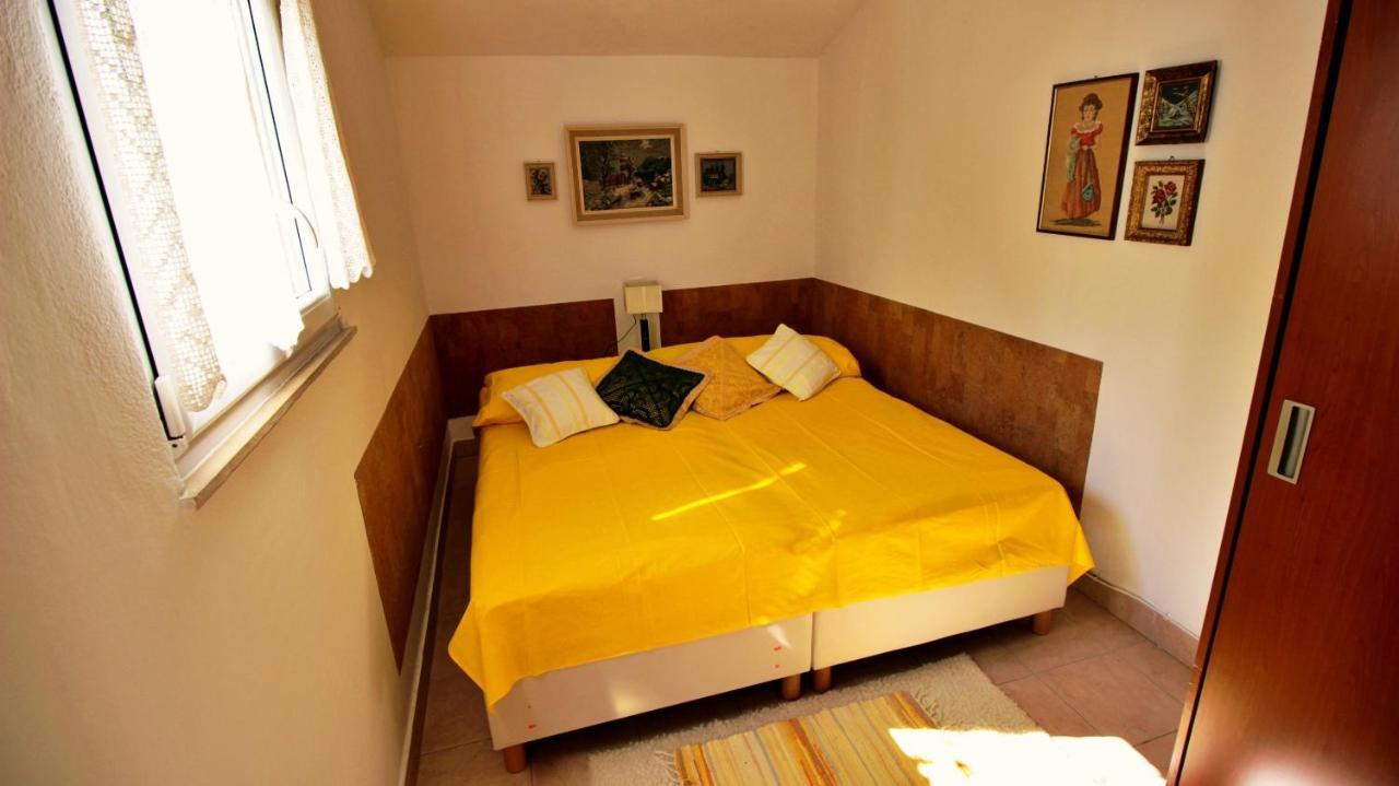 Seaside Apartment 奥米什 外观 照片