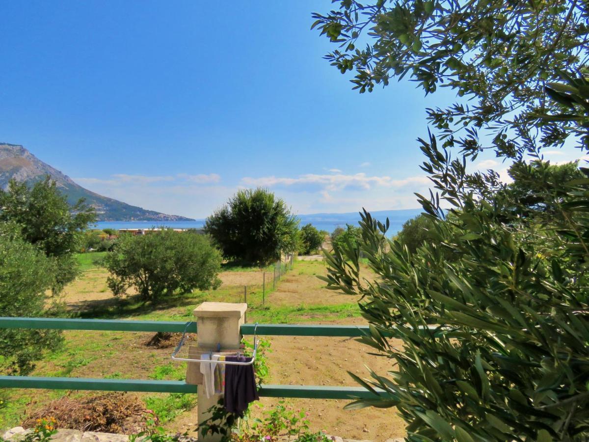 Seaside Apartment 奥米什 外观 照片