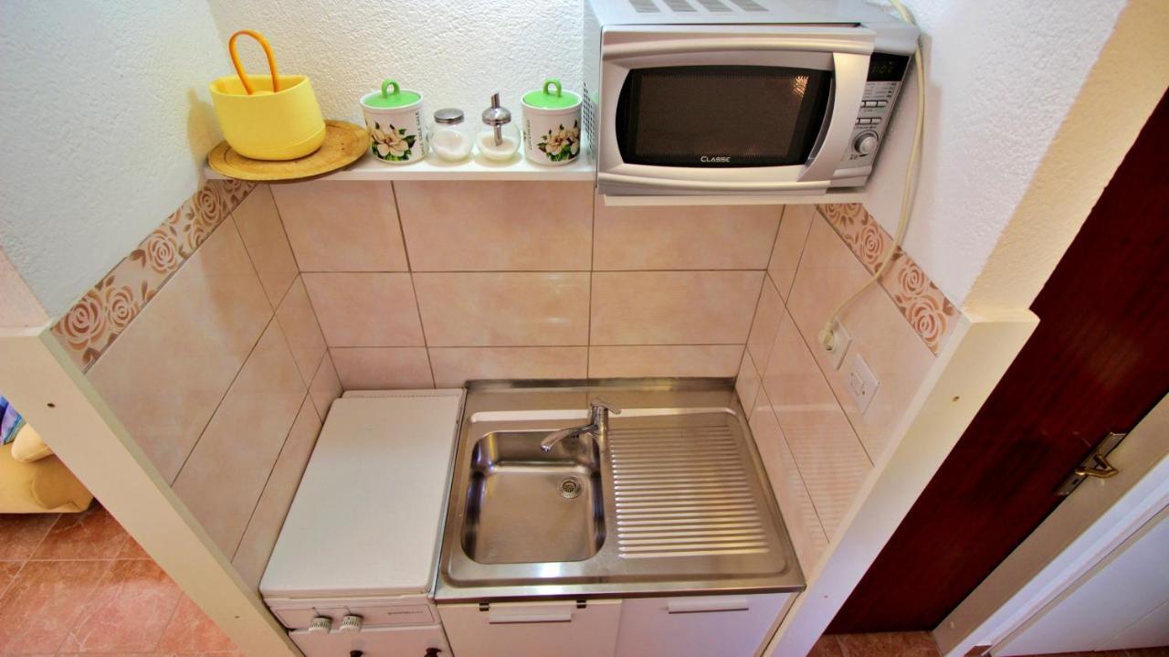 Seaside Apartment 奥米什 外观 照片