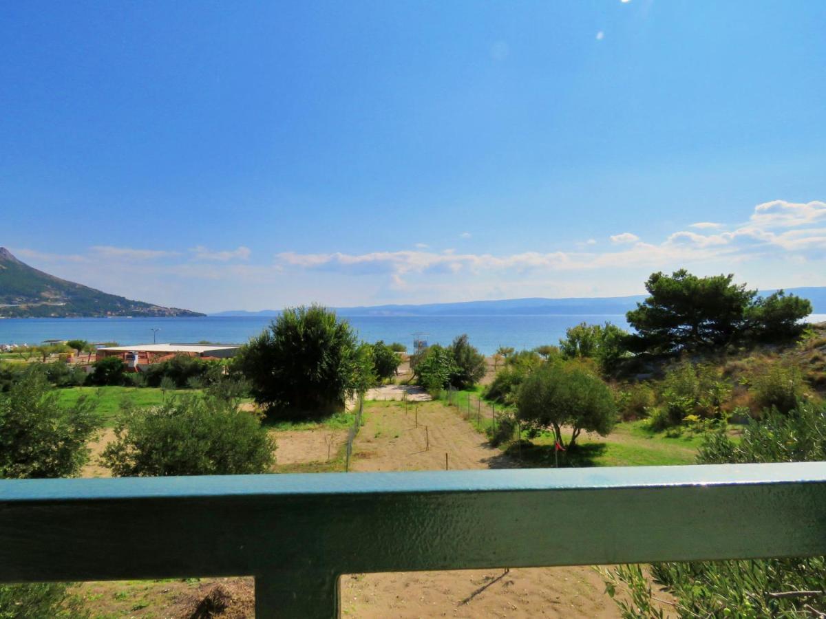 Seaside Apartment 奥米什 外观 照片